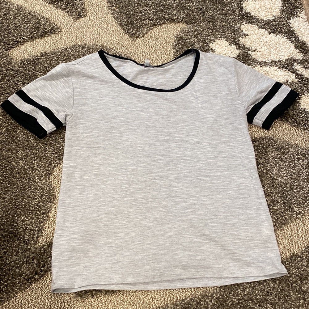 Charlotte Russe 3T1077 Gray Black Contrast Trim Ringer Jersey Tee Shirt S